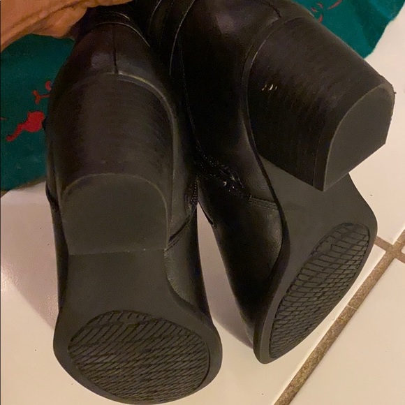 boots - Picture 4 of 6